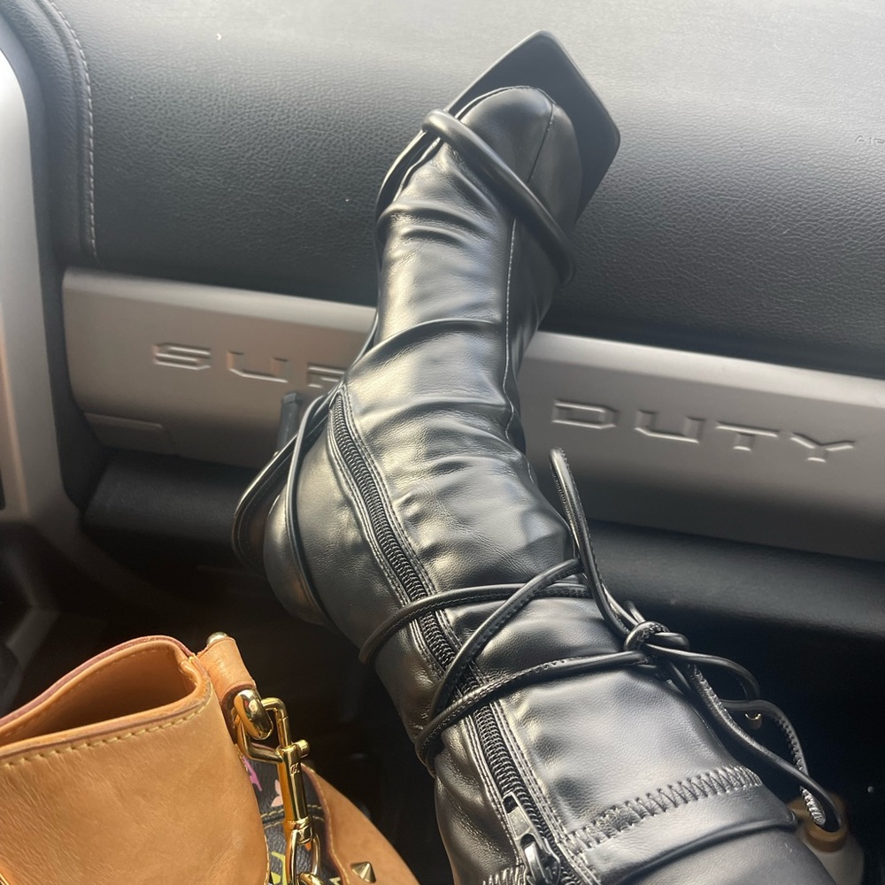 DESIRE! (Black)